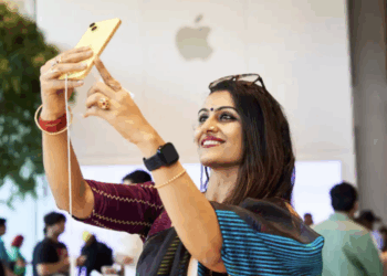 India Emerges as World's 3rd Largest Mobile Exporter in Just 10 Years